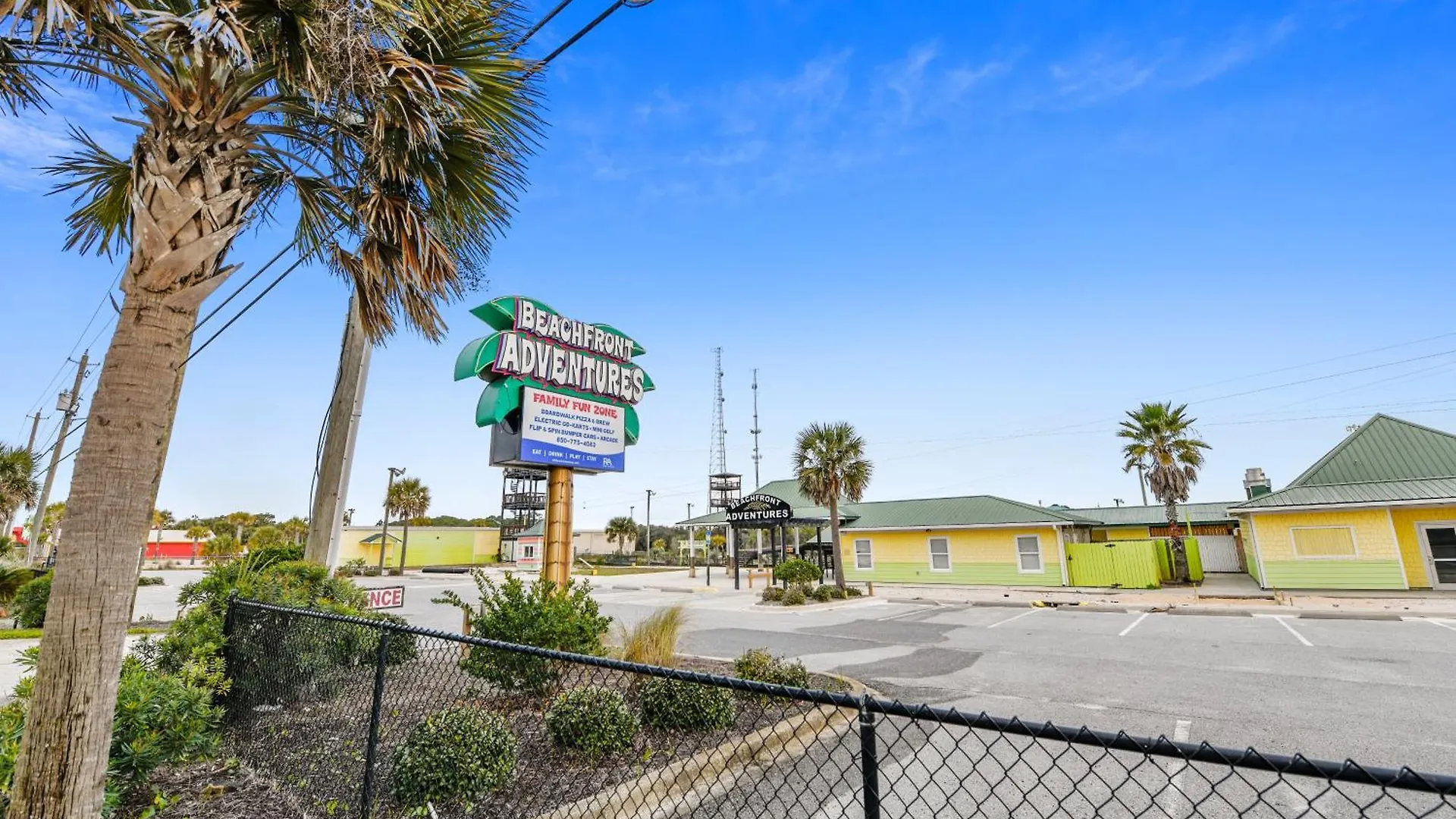 Holiday home Boardwalk Beach Resort #1403 By Book That Condo Panama City Beach